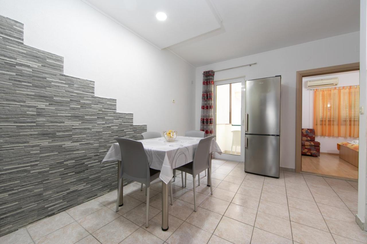 Apartments Maja Tučepi Esterno foto